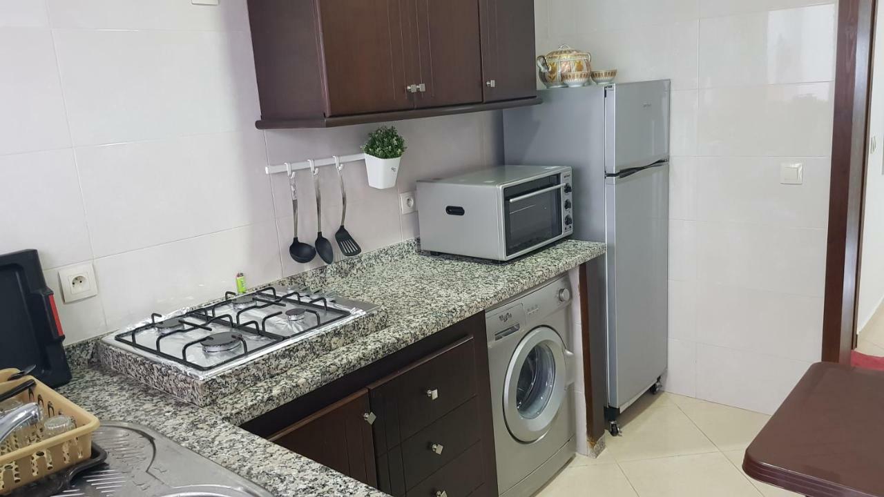 Appartement Au Centre De Martil Exterior photo